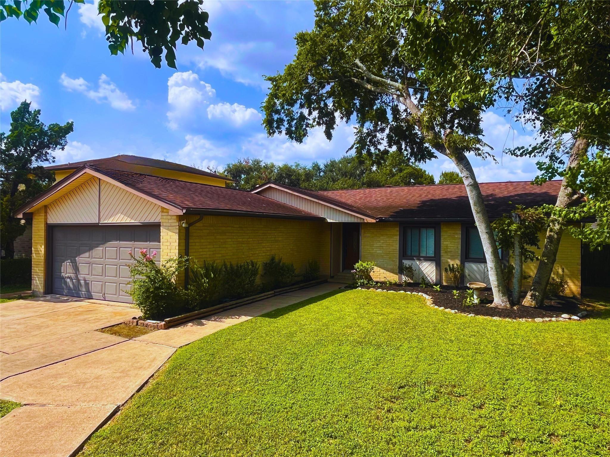 13930 Old Village Lane — photo