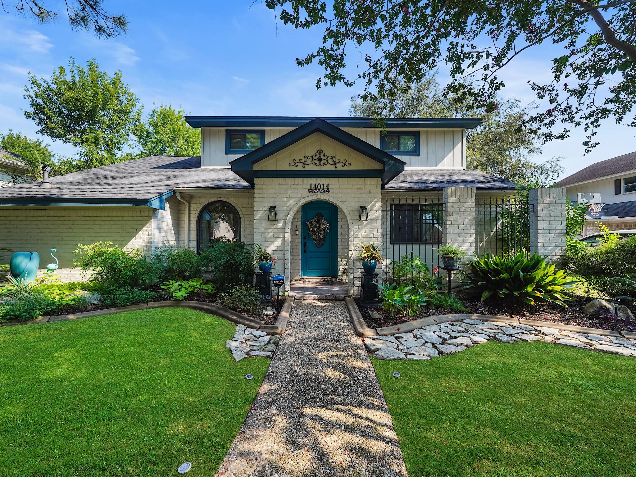 14014 Locke Lane — photo