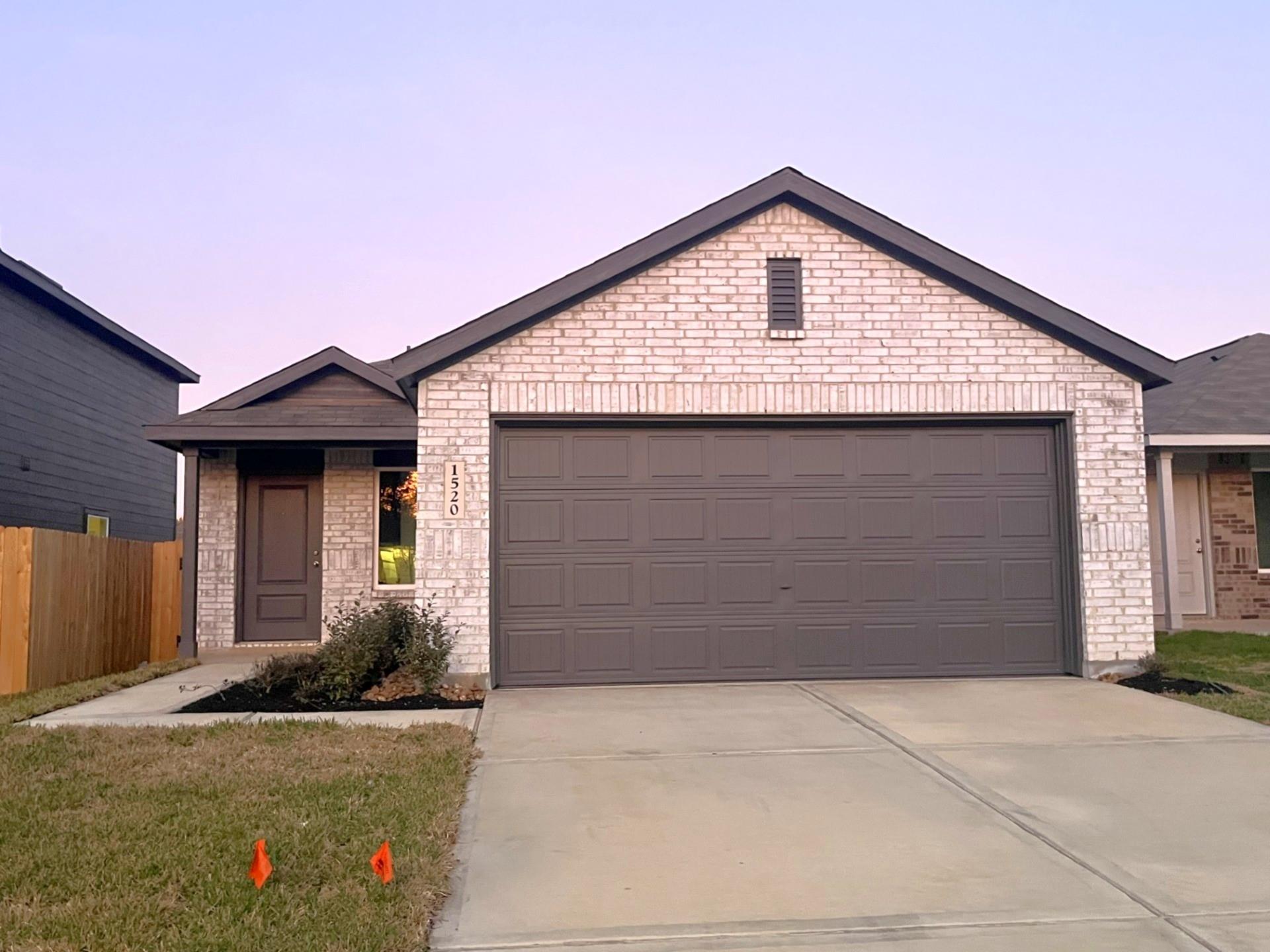 1520 Sunset Ridge Drive — photo