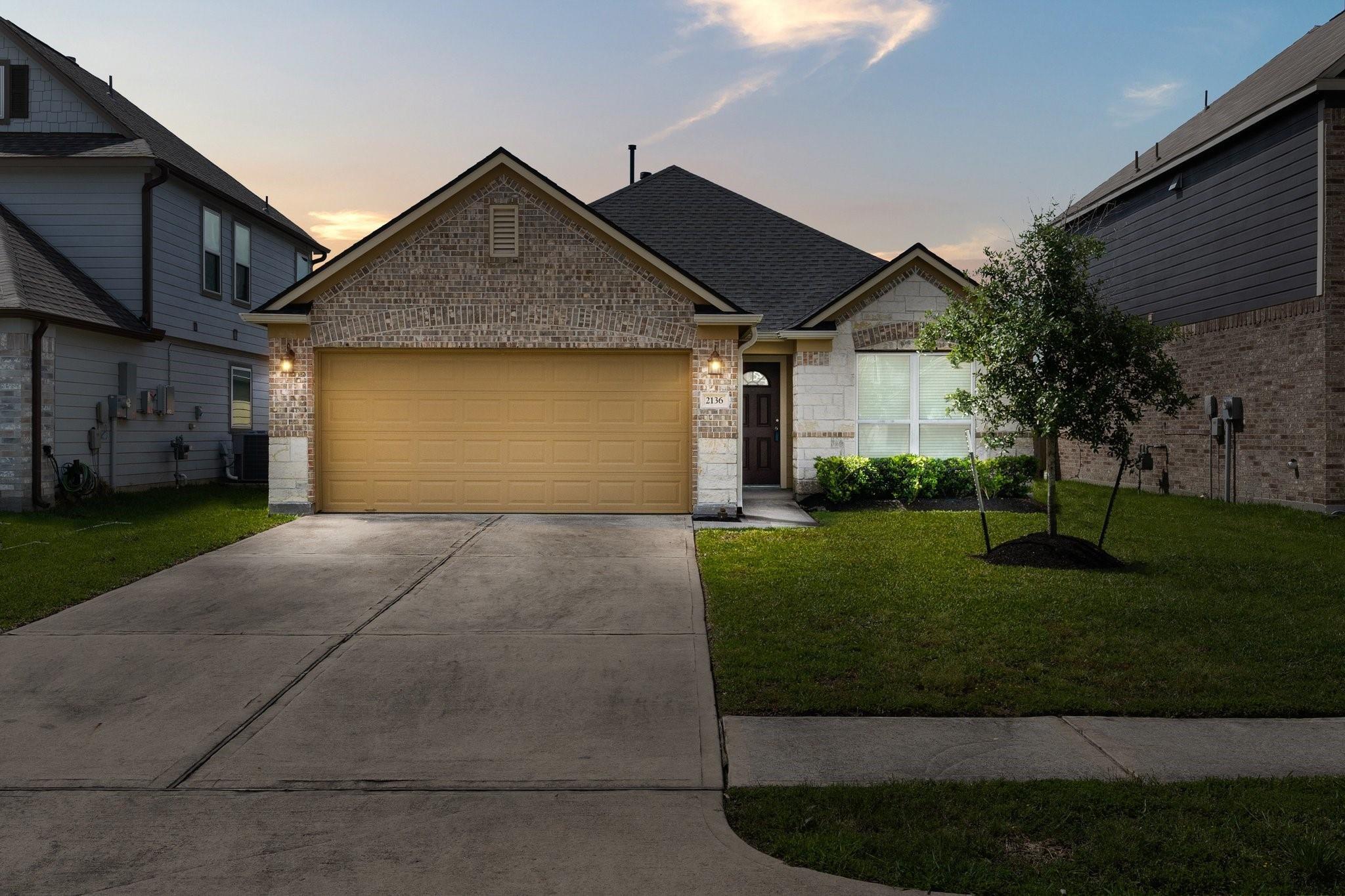 2136 Pacific Loon Lane — photo