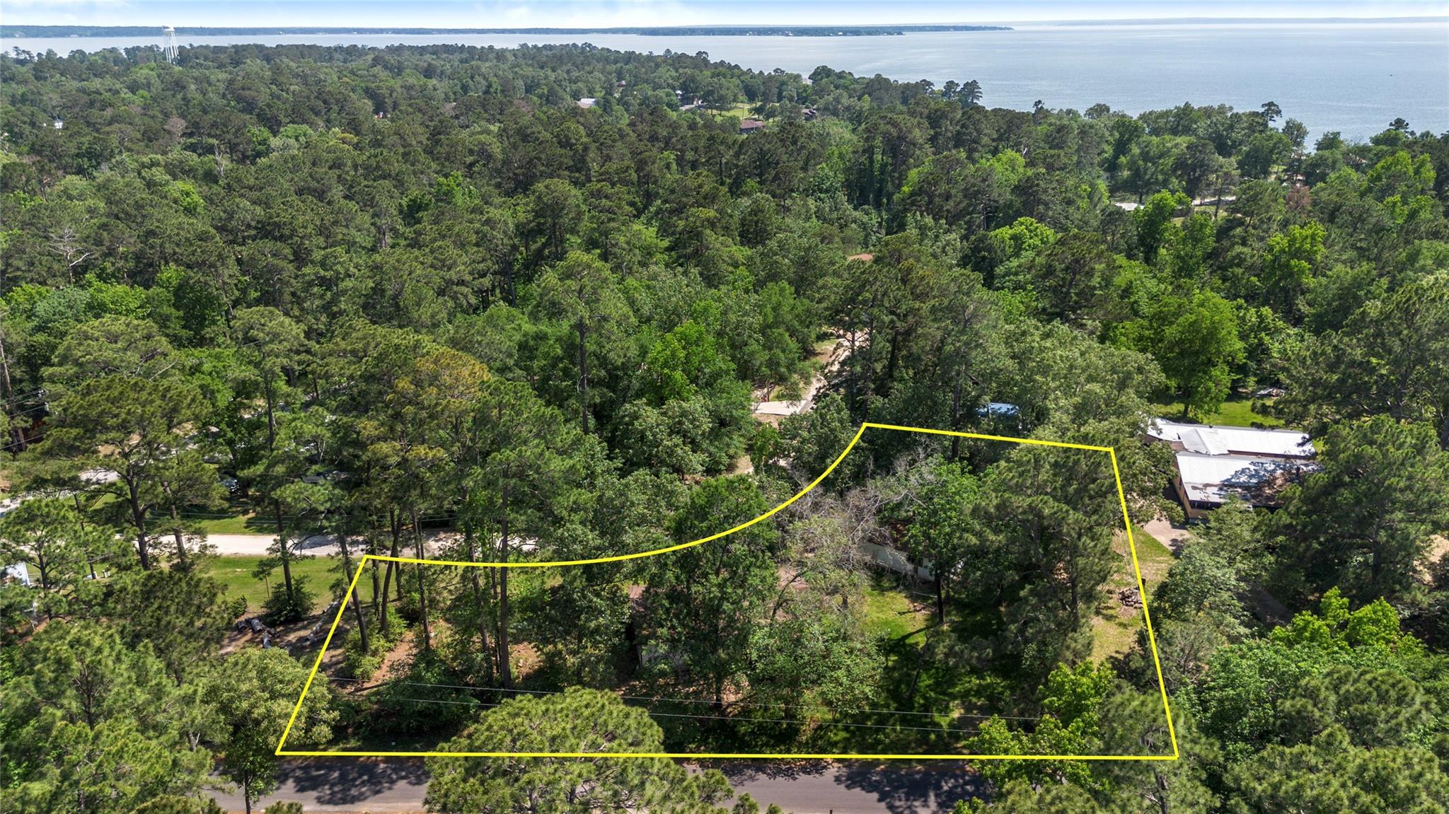 152 Lions Circle, Onalaska, TX 77360 — photo 2
