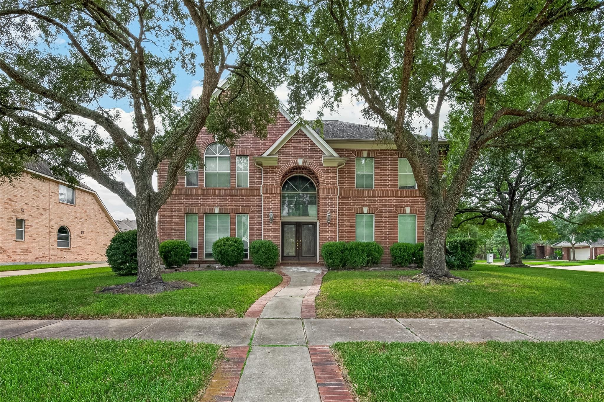2602 Pinebend Drive — photo
