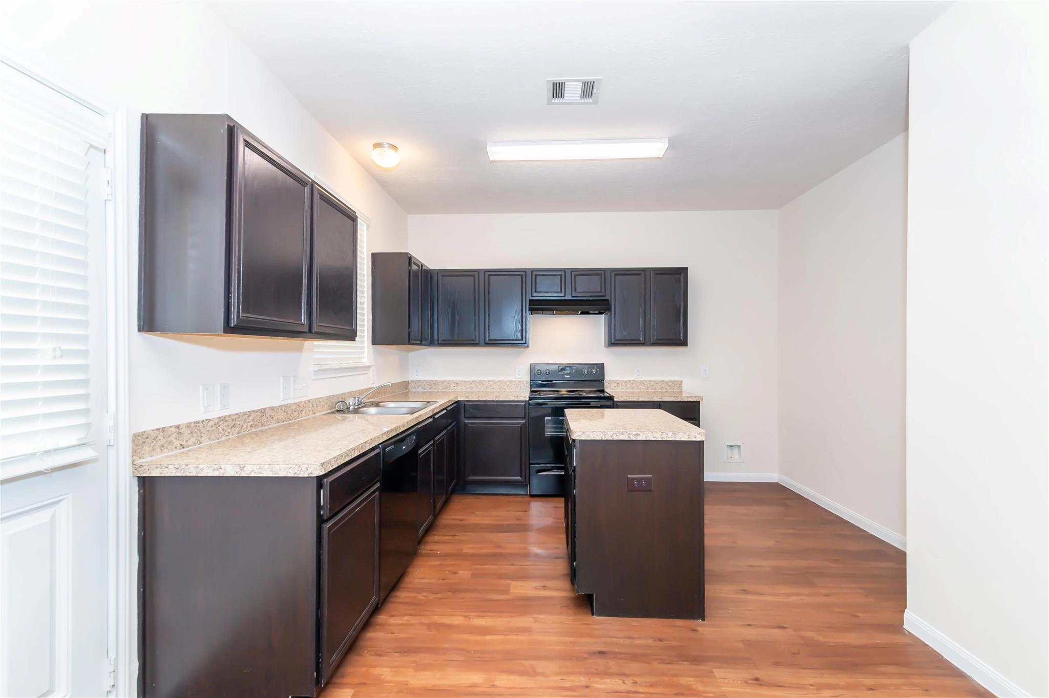 6274 Brenwood Circle — photo