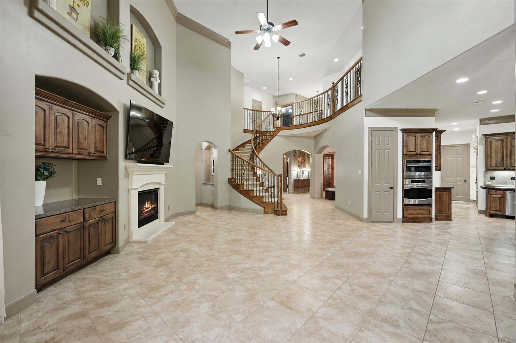 90 Player Oaks Place — photo