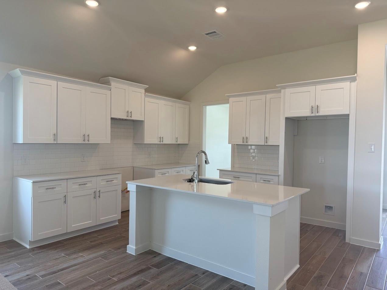 8319 Amber Summit, Angleton, TX 77515 — photo 2