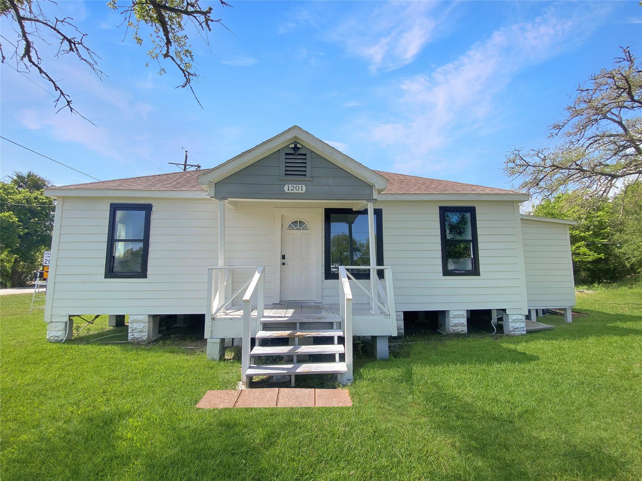 1201 Fm-517 — photo
