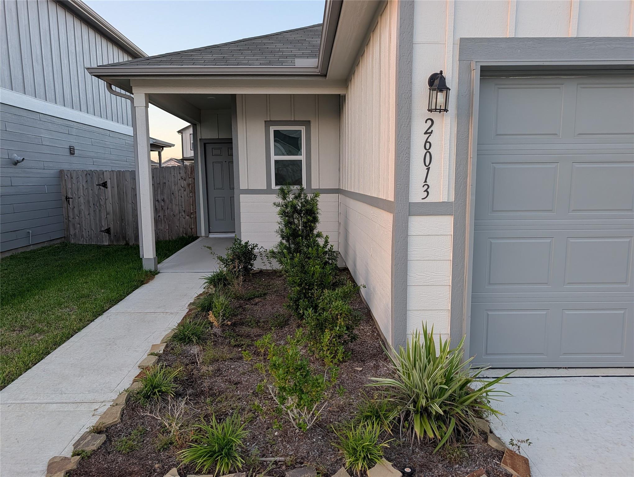 26013 Hampshire Drive — photo
