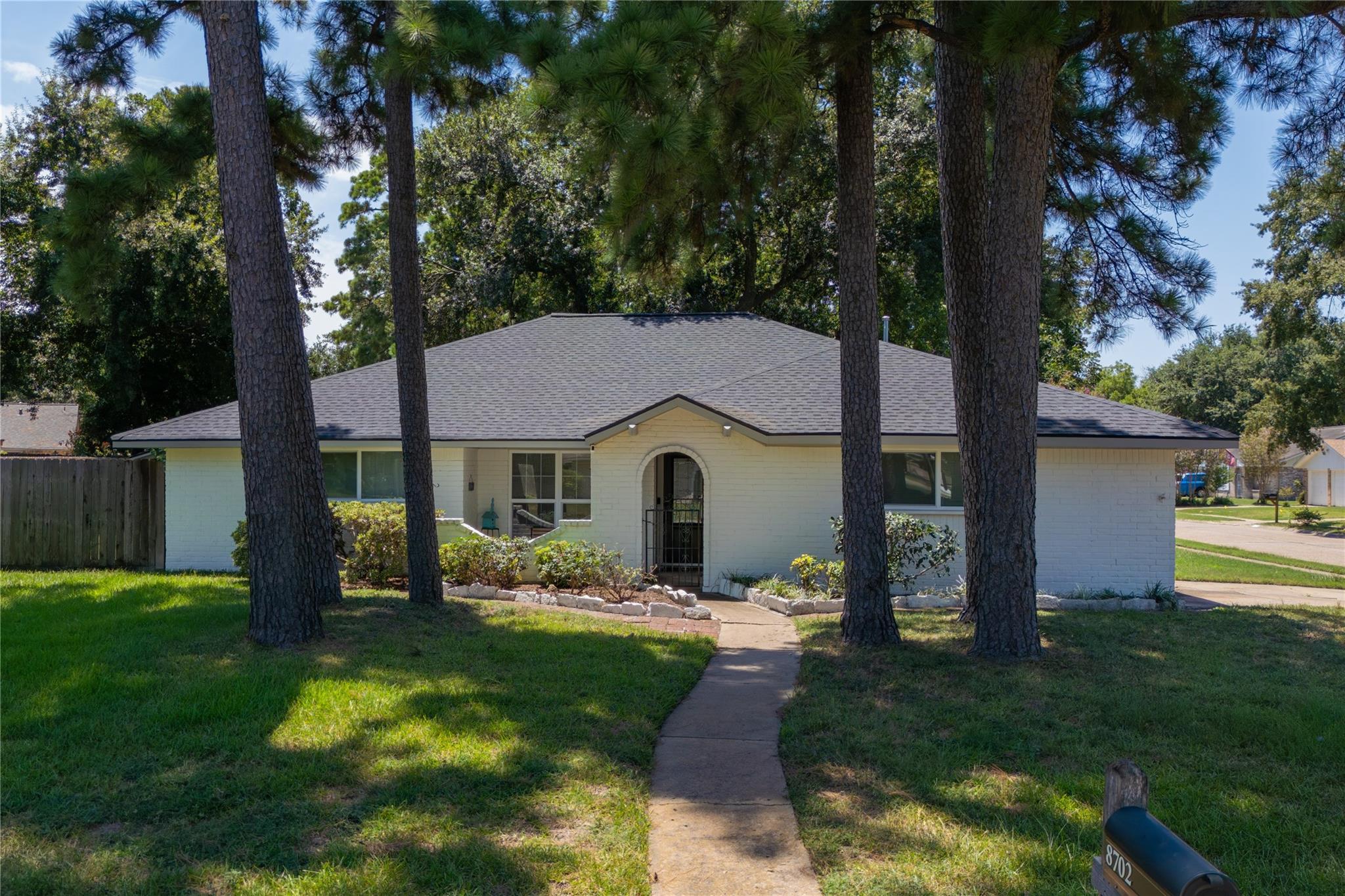 8702 Landwood Drive — photo