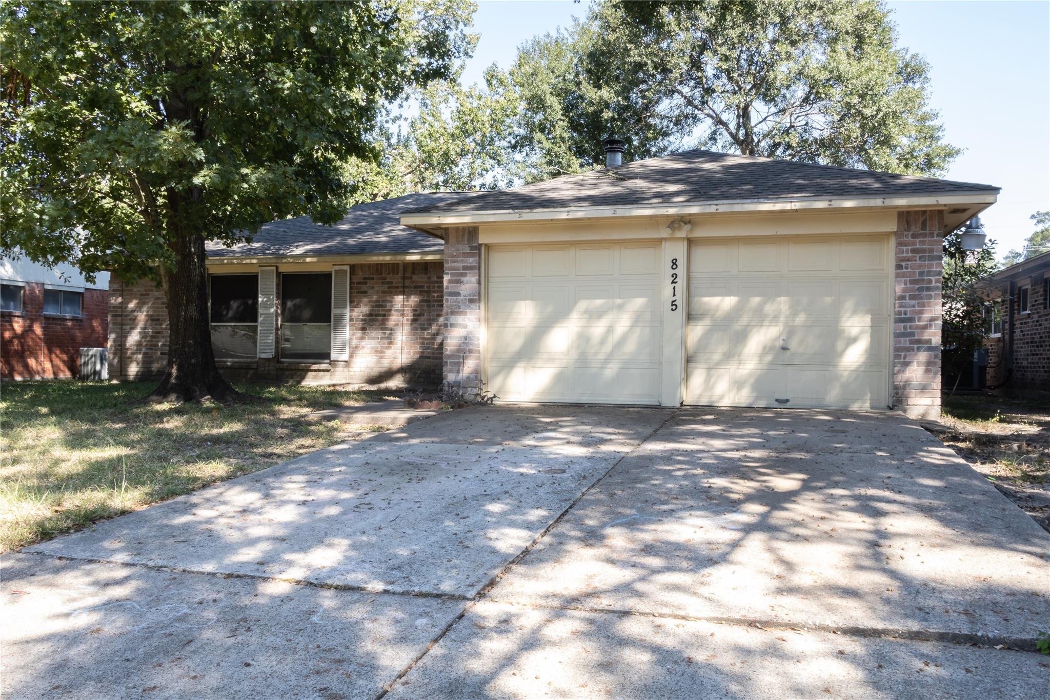 8215 Lone Bridge Lane — photo