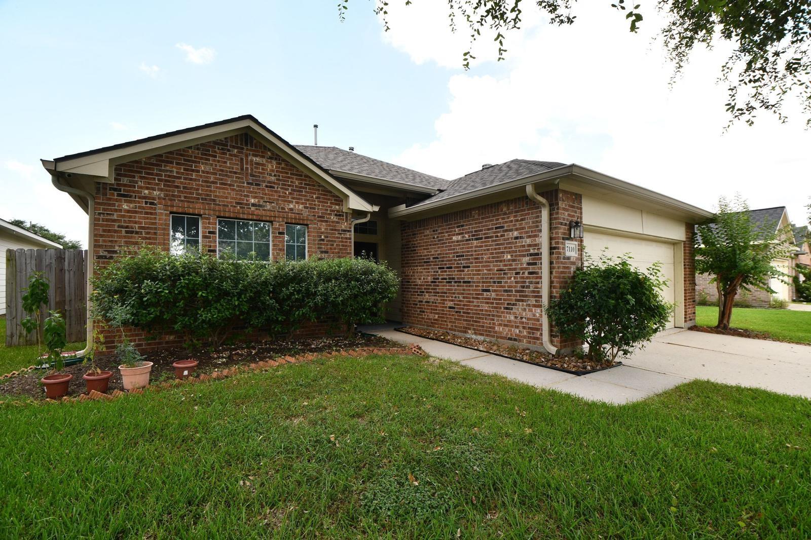 7110 Anaquitas Creek Court — photo