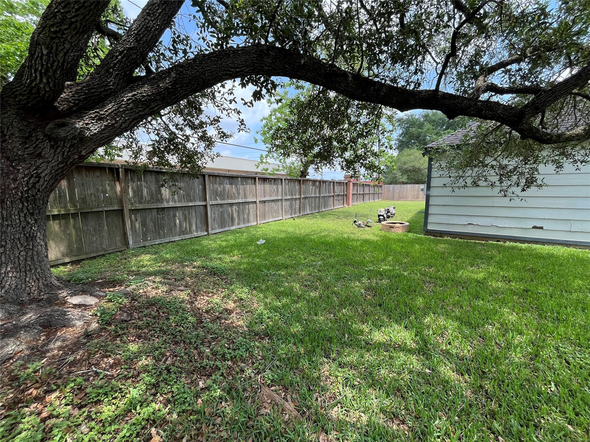 22006 Joshua Kendell Lane — photo