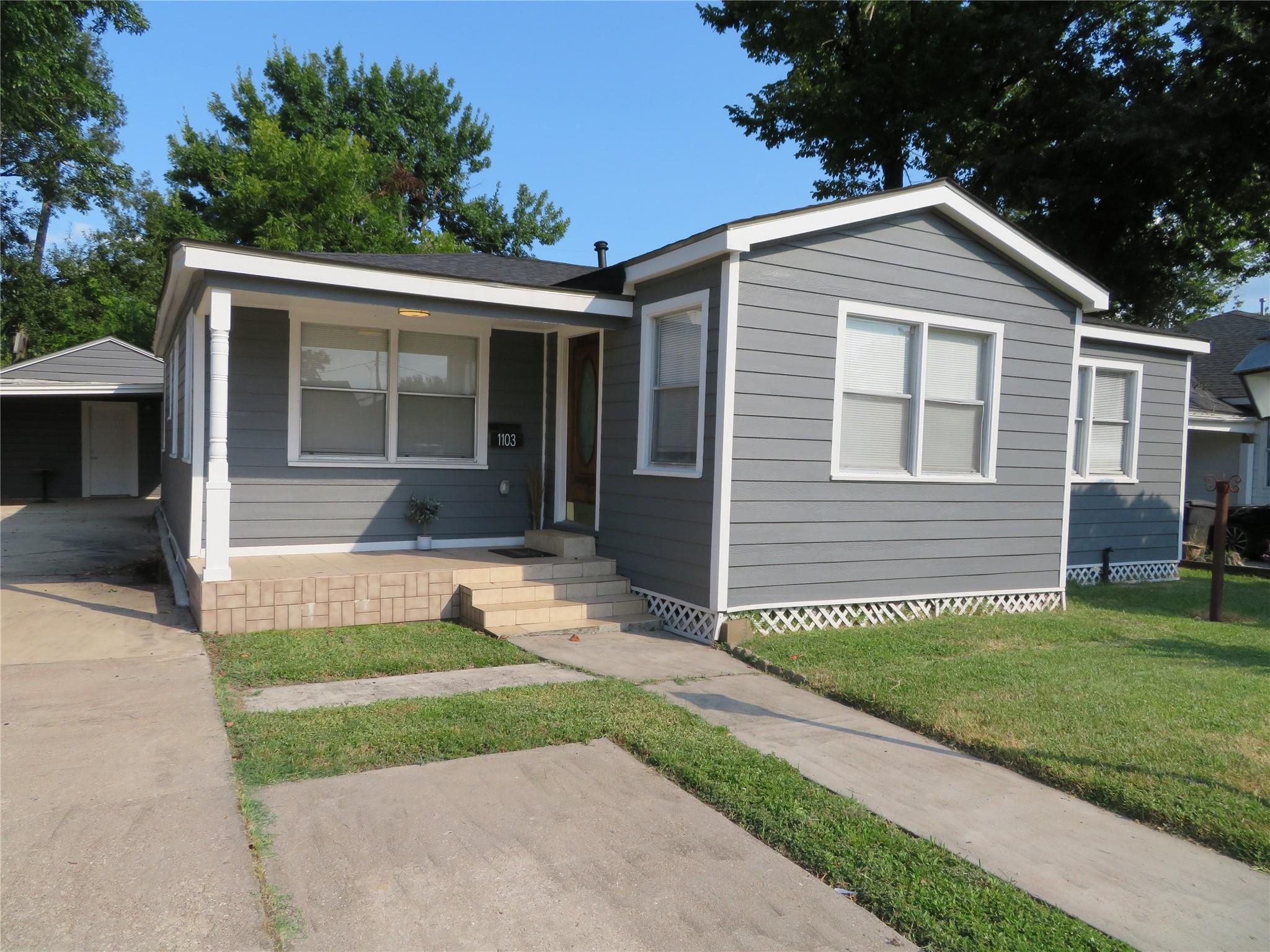 1103 Jocelyn Street — photo