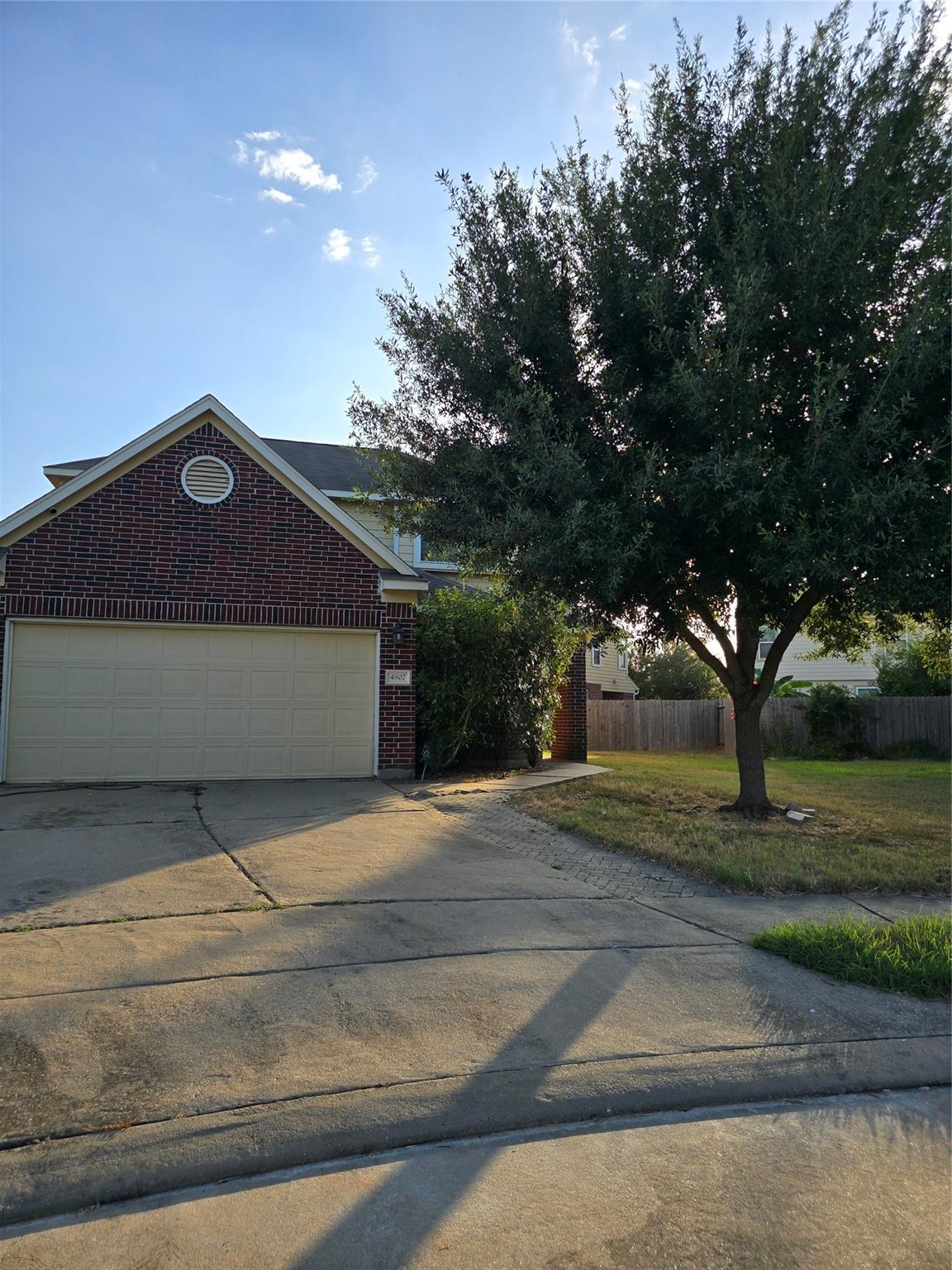 4807 Hackamore Brook Court — photo