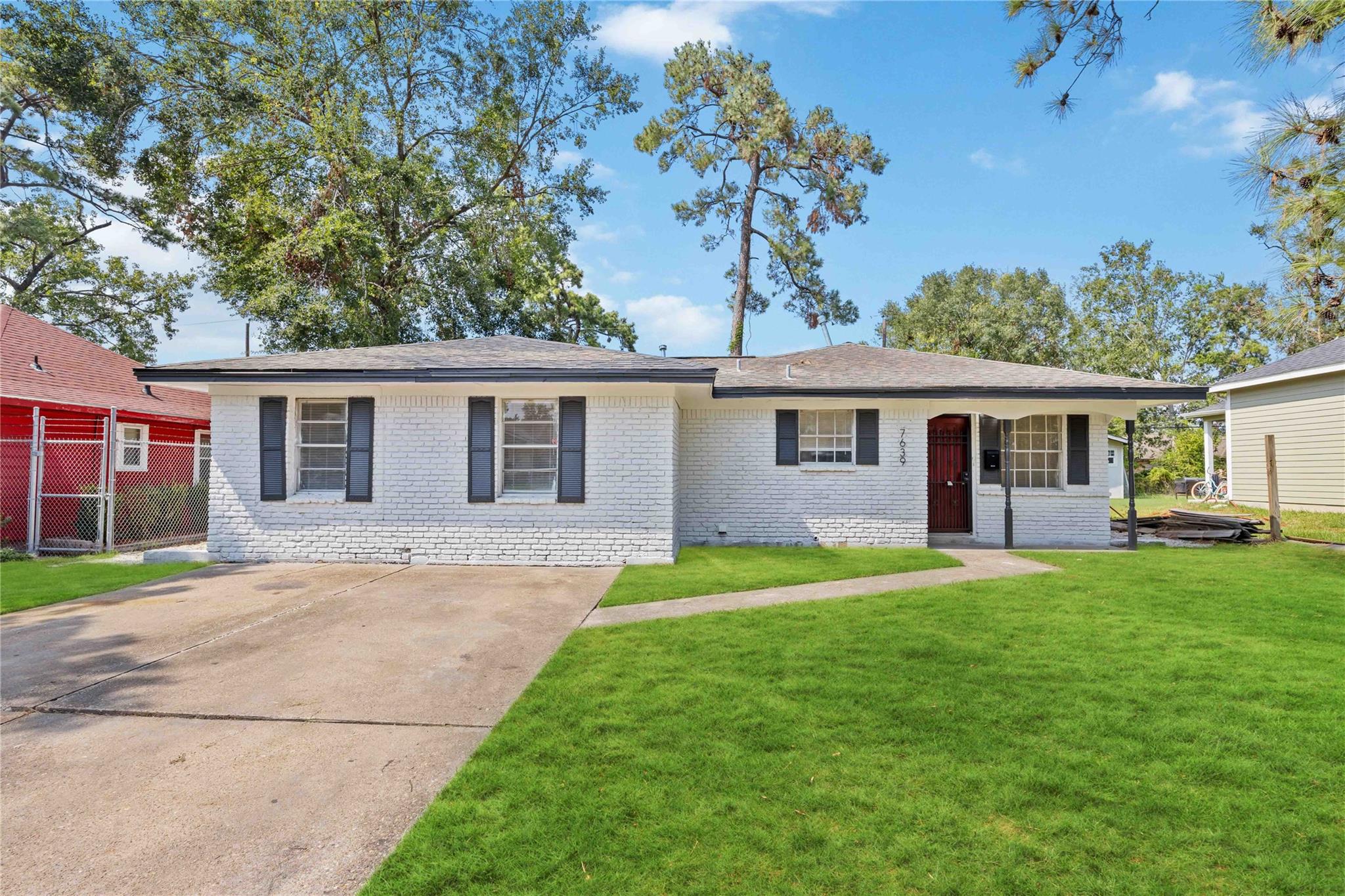 7639 Bigwood Street — photo