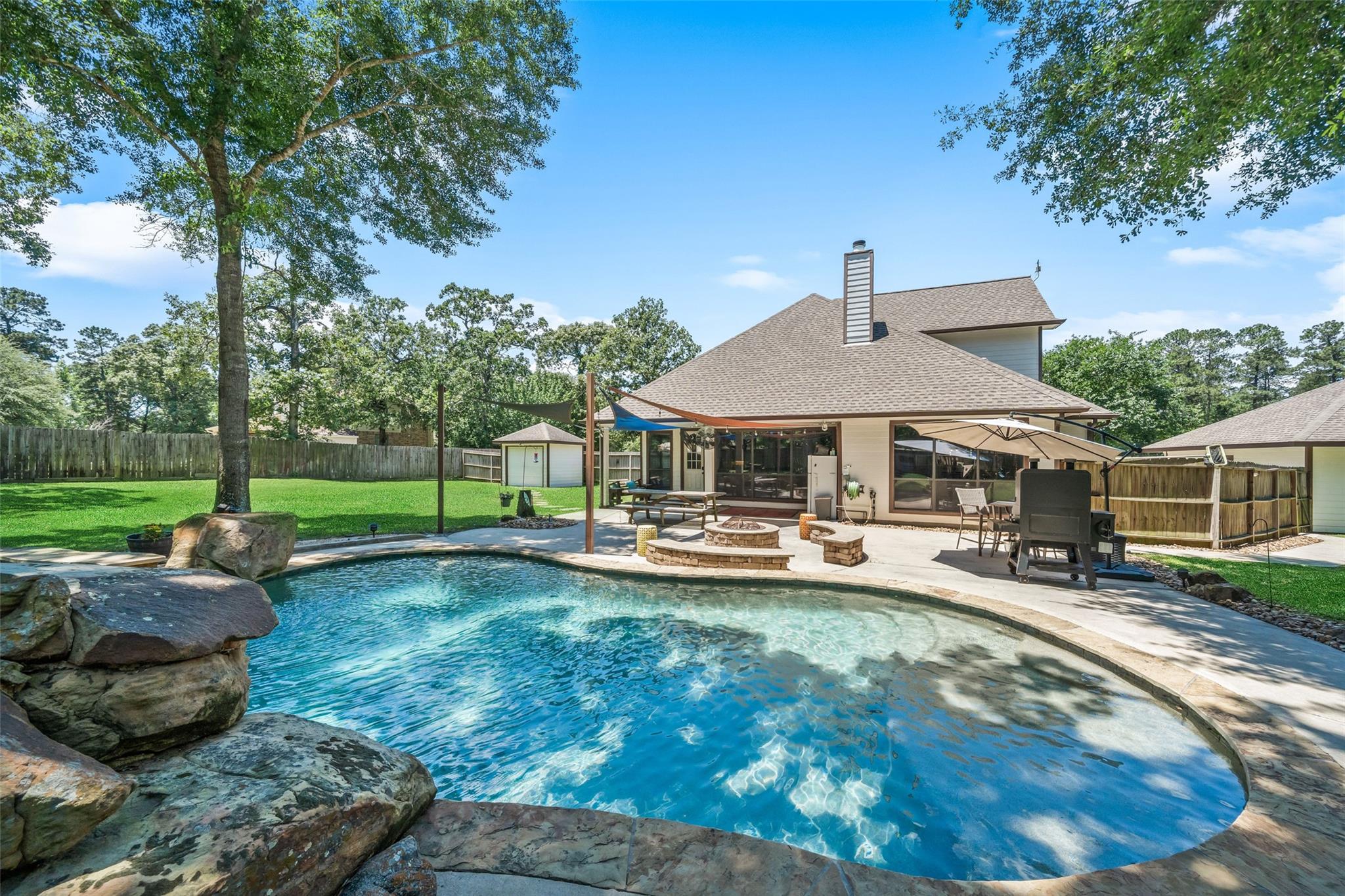 12300 Cedar Lane — photo