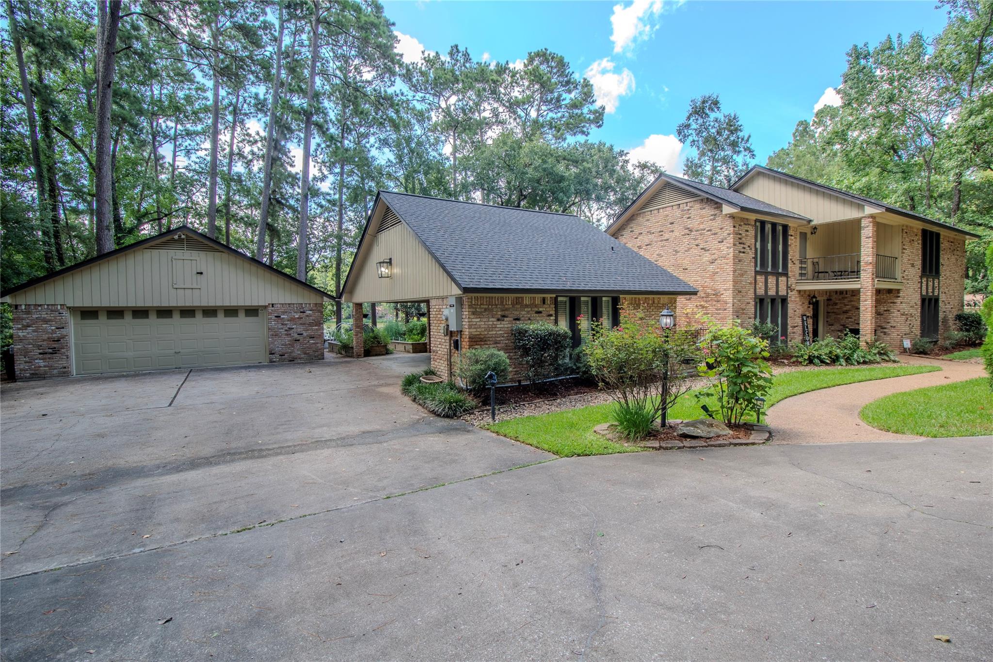 3783 Spring Drive, Huntsville, TX 77340 — photo 2