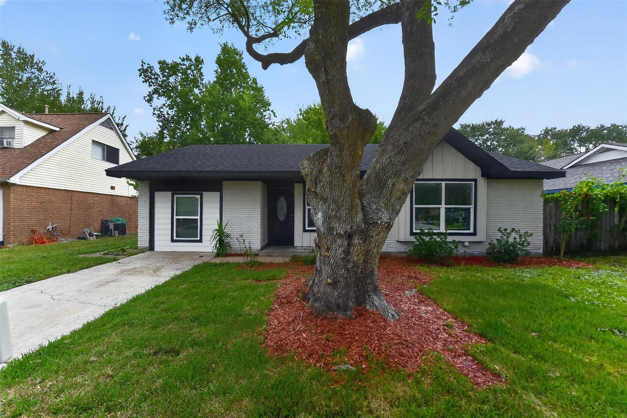 3318 Ripplebrook Drive, Houston, TX 77045 — photo 3