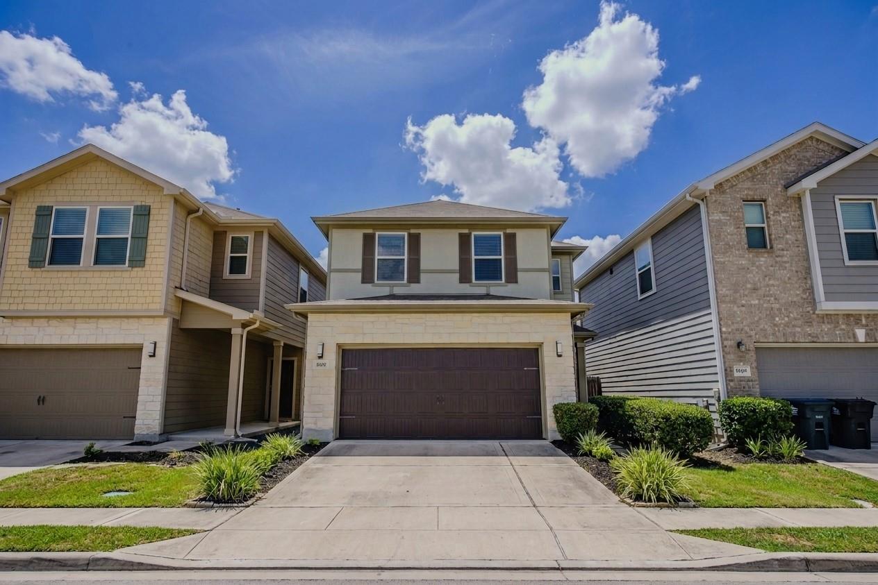 8609 Cedar Brook Point Drive — photo