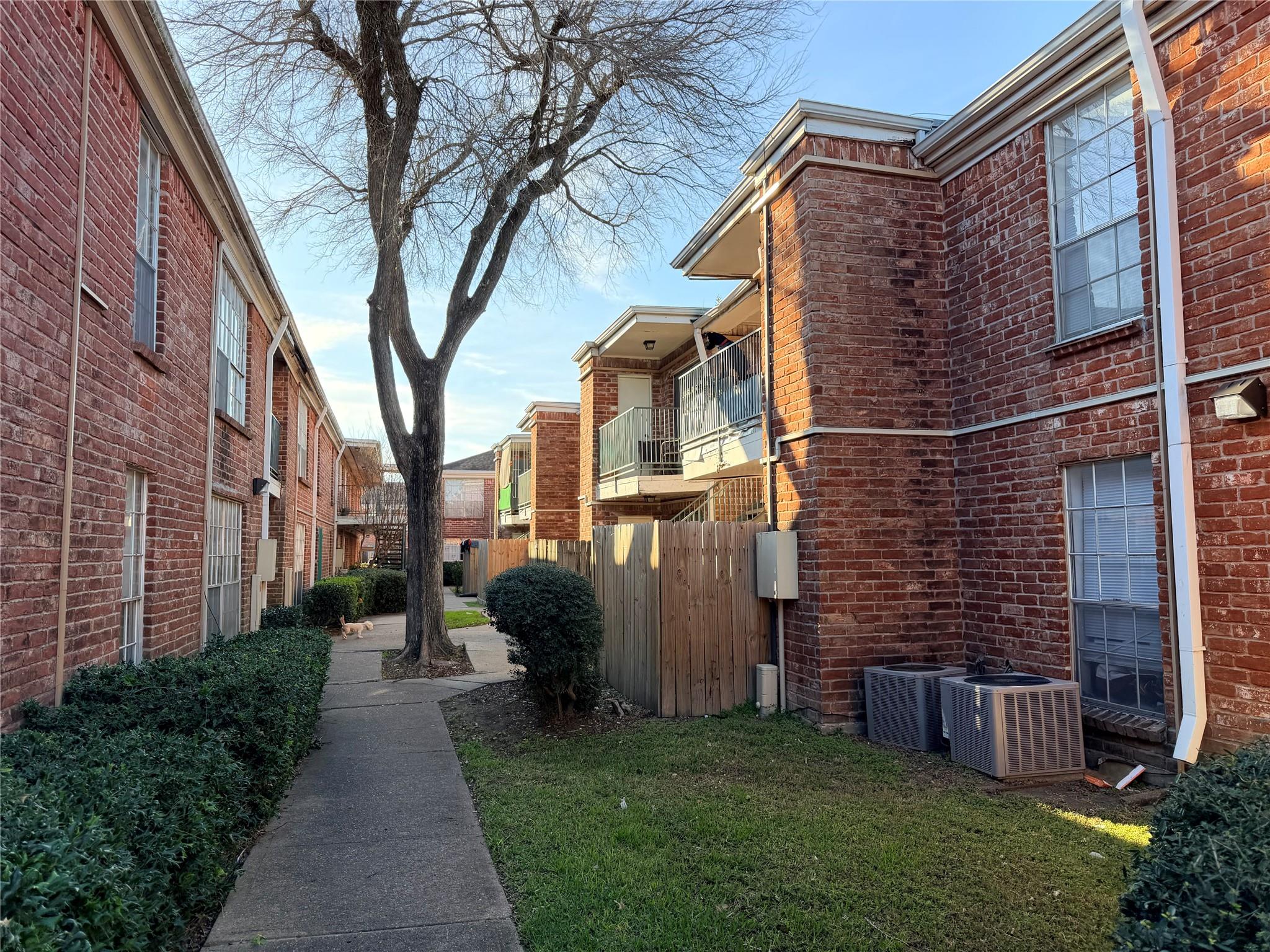 9201 Clarewood Drive #245 — photo