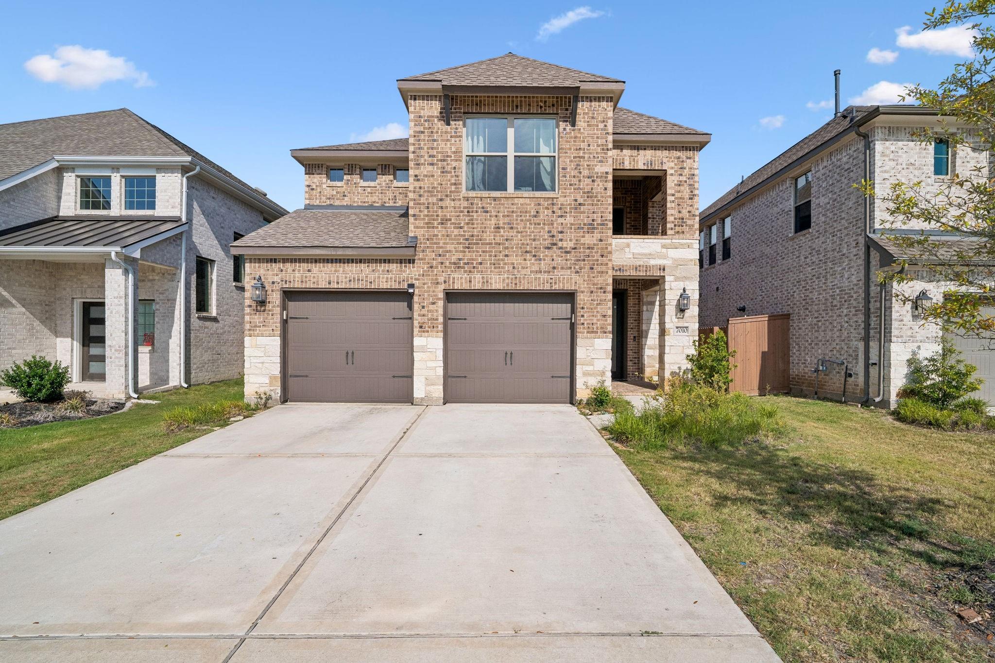 7010 Grassland Vista Lane — photo