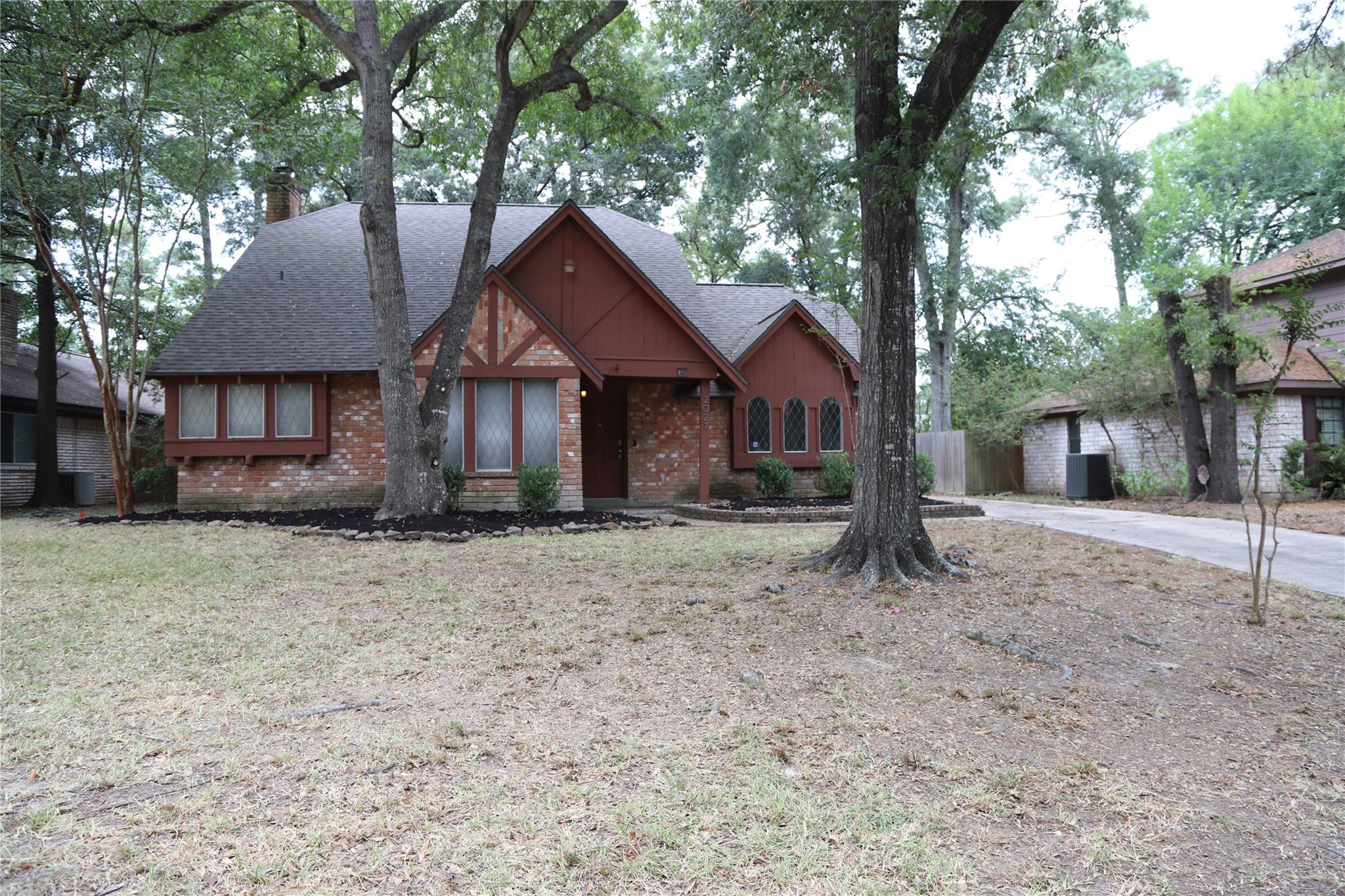 2027 Shadow Rock Drive — photo