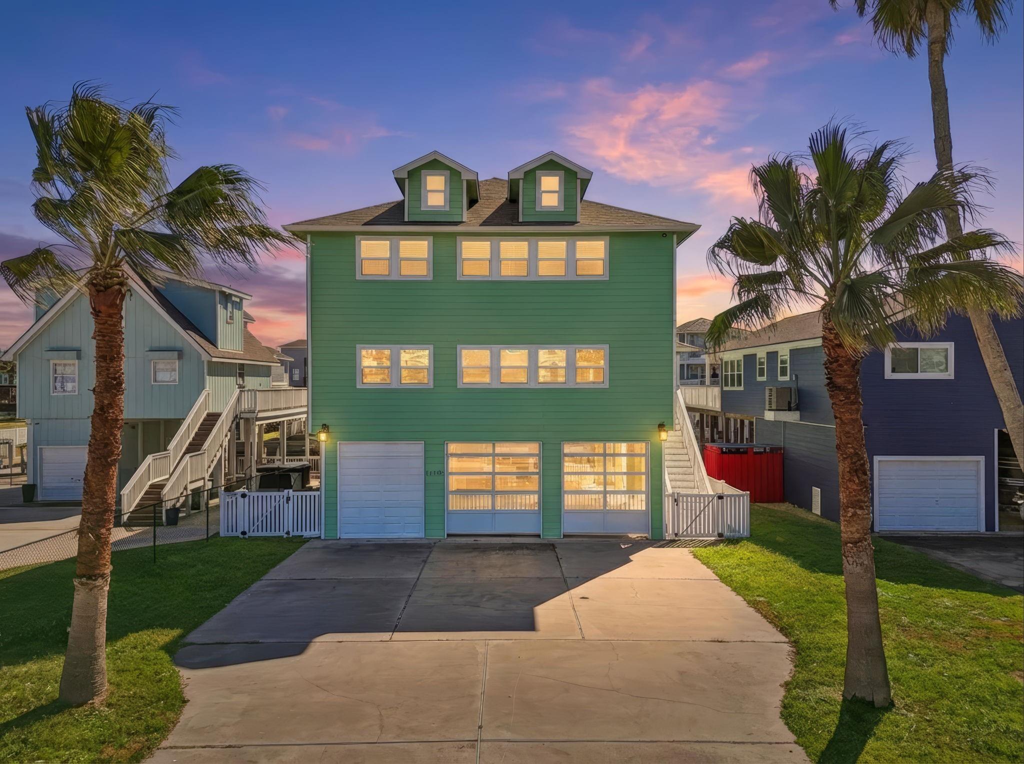 22105 Zapata Drive — photo