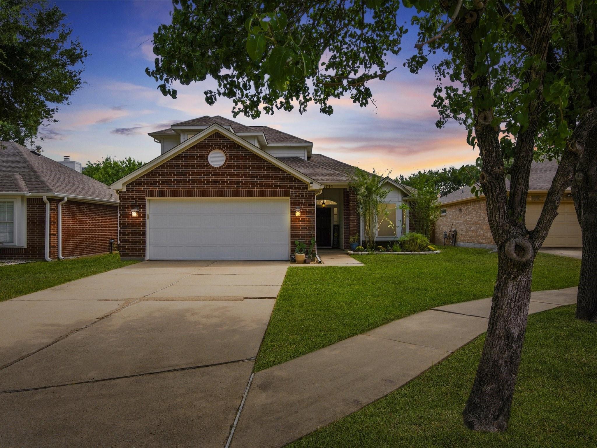 6714 Hertford Park Drive — photo
