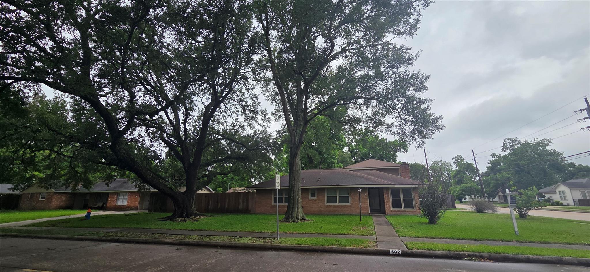502 Lakeland Drive — photo