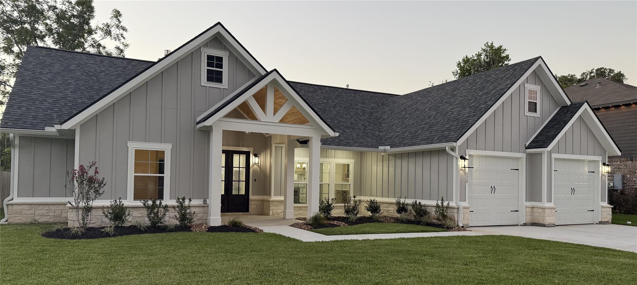 320 Wood Haven Drive — photo