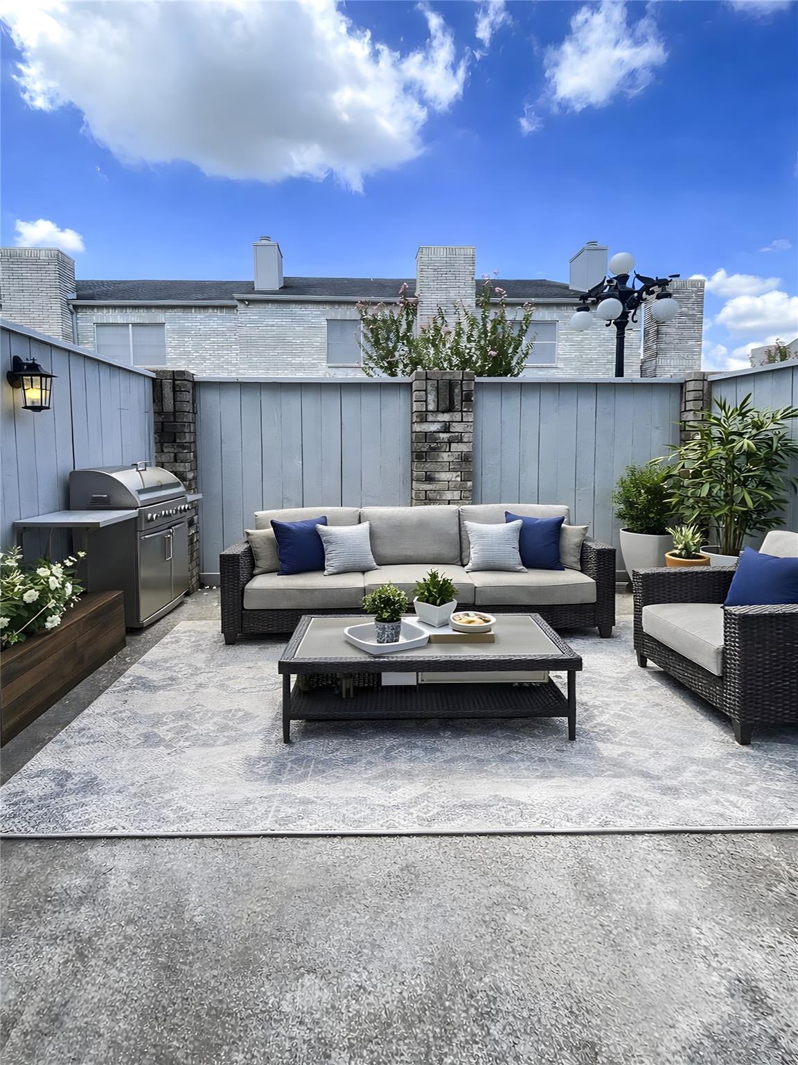 640 Wilcrest Drive #640 — photo