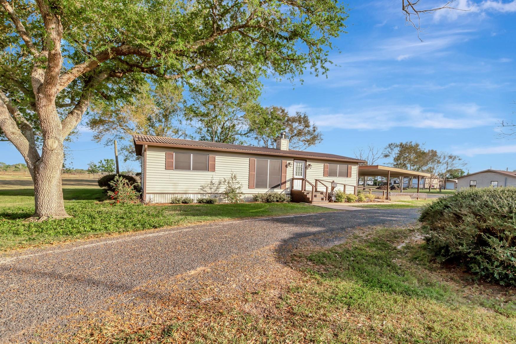 293 County Road 406 — photo