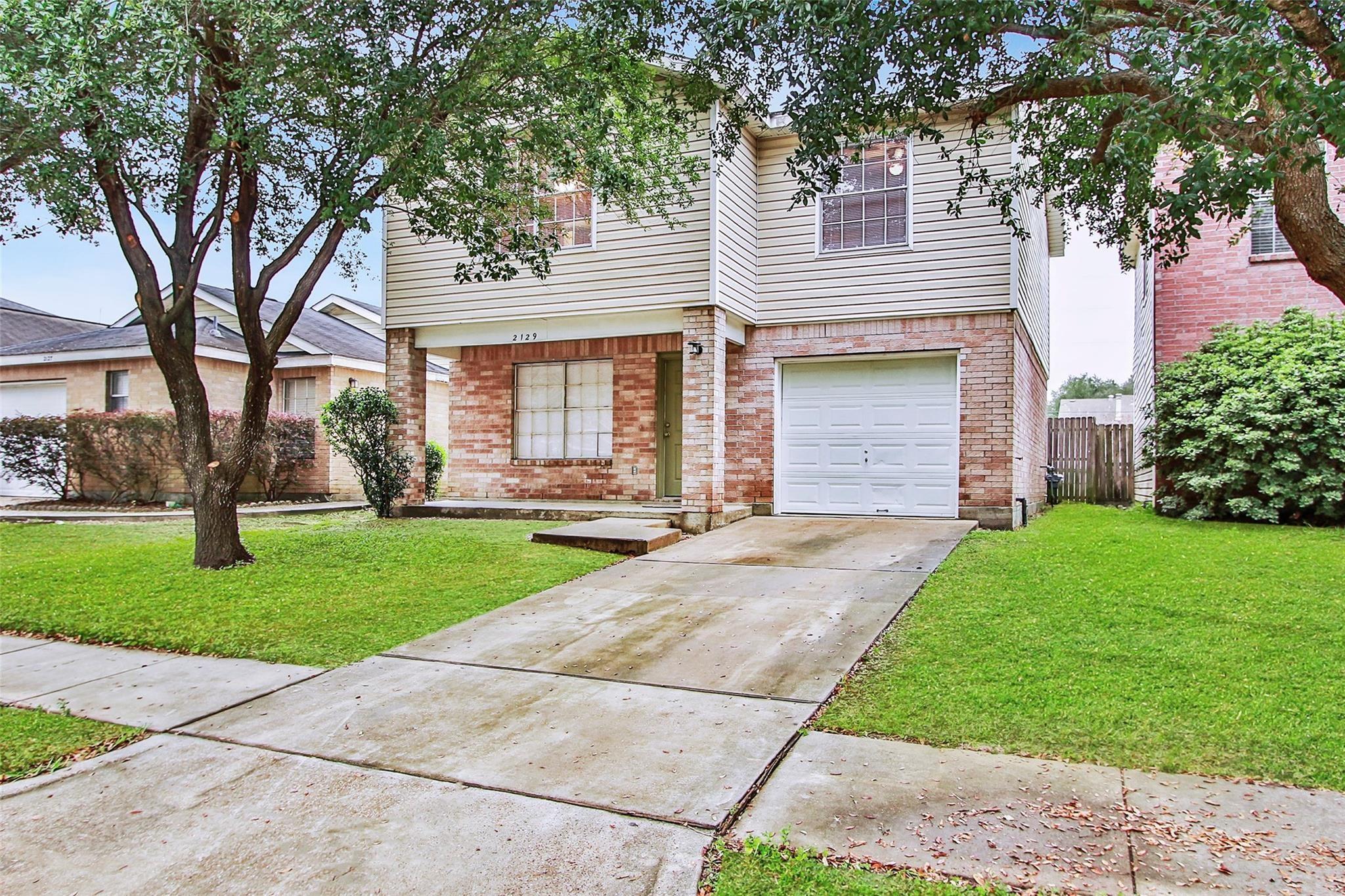 2129 Whittier Drive — photo