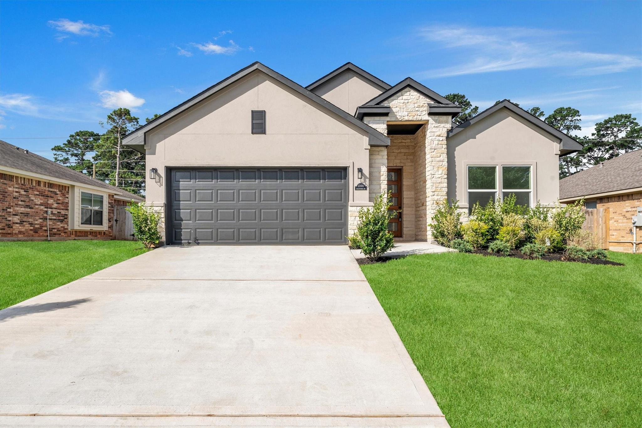 13405 Raintree Drive — photo