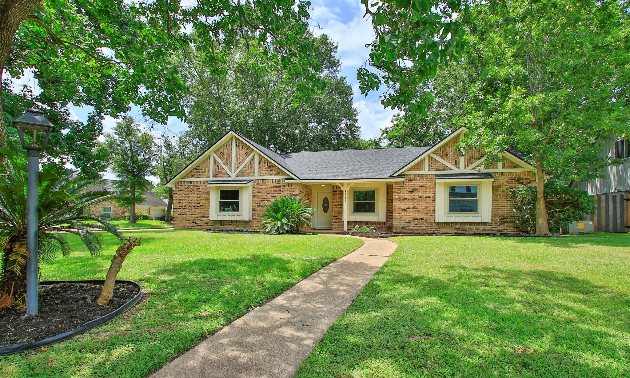 9726 John Bank Drive — photo
