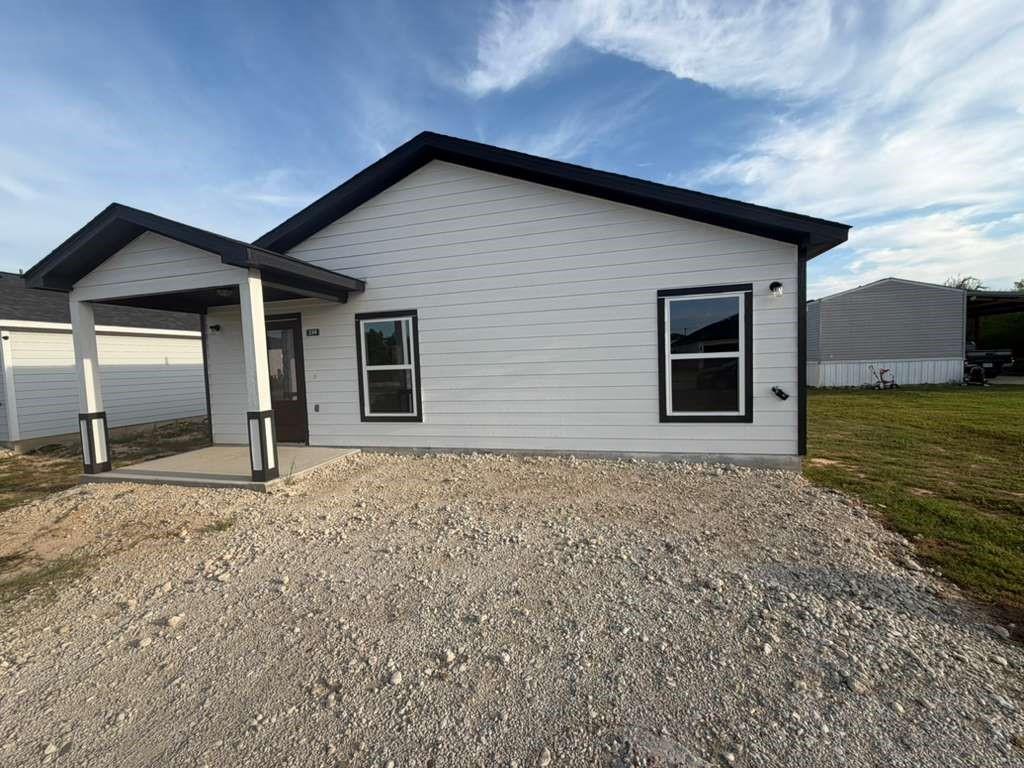 334 Road 5840 — photo
