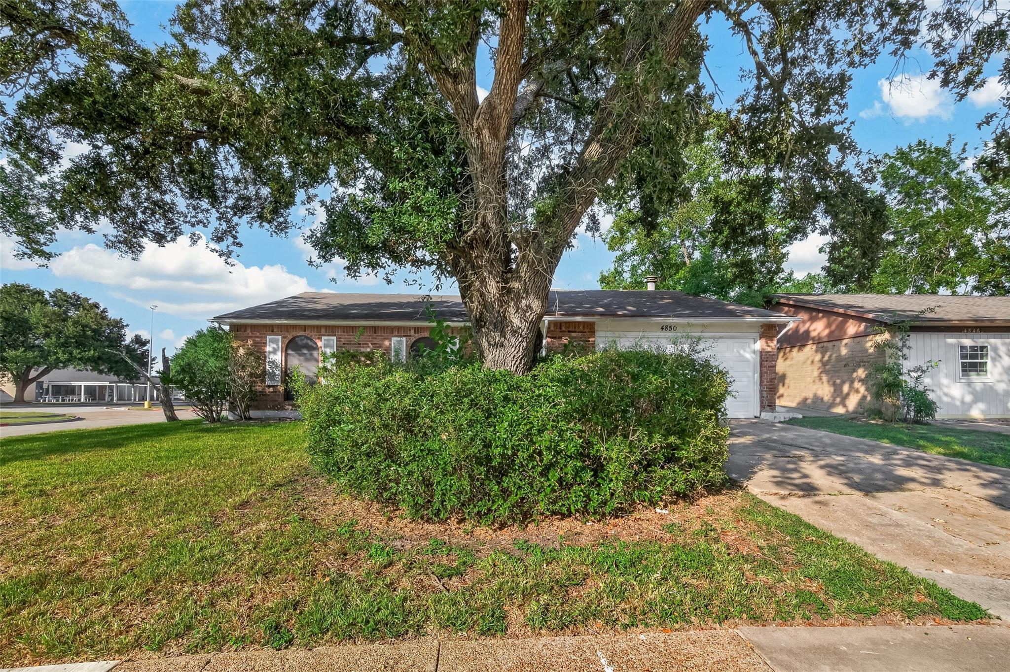 4850 Raven Ridge Drive, Houston, TX 77053 — photo 3