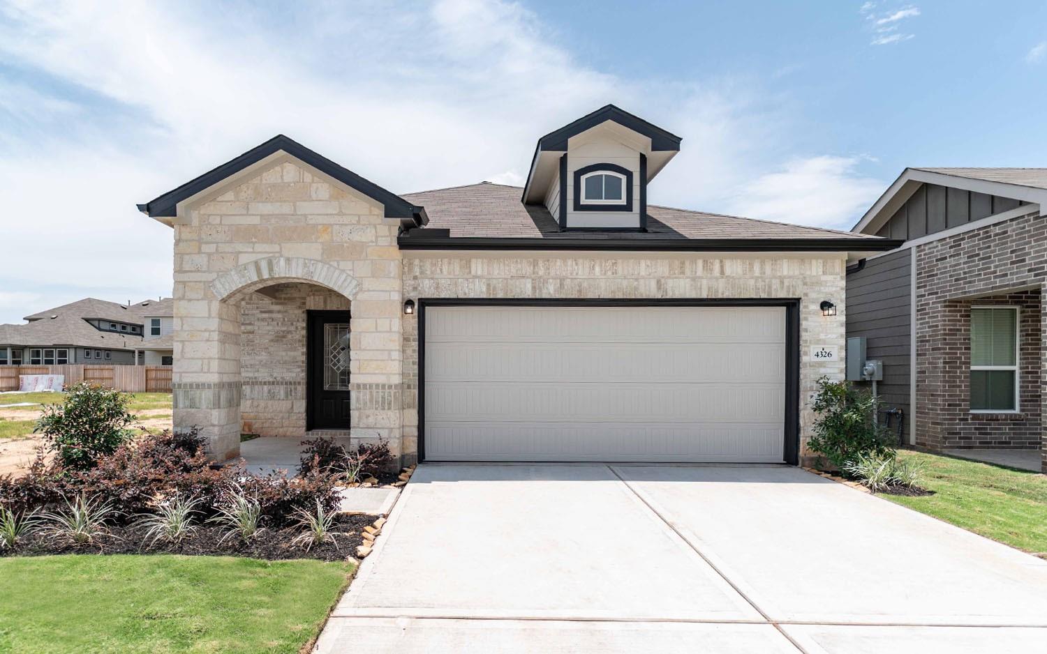 4326 Maple Root Lane — photo