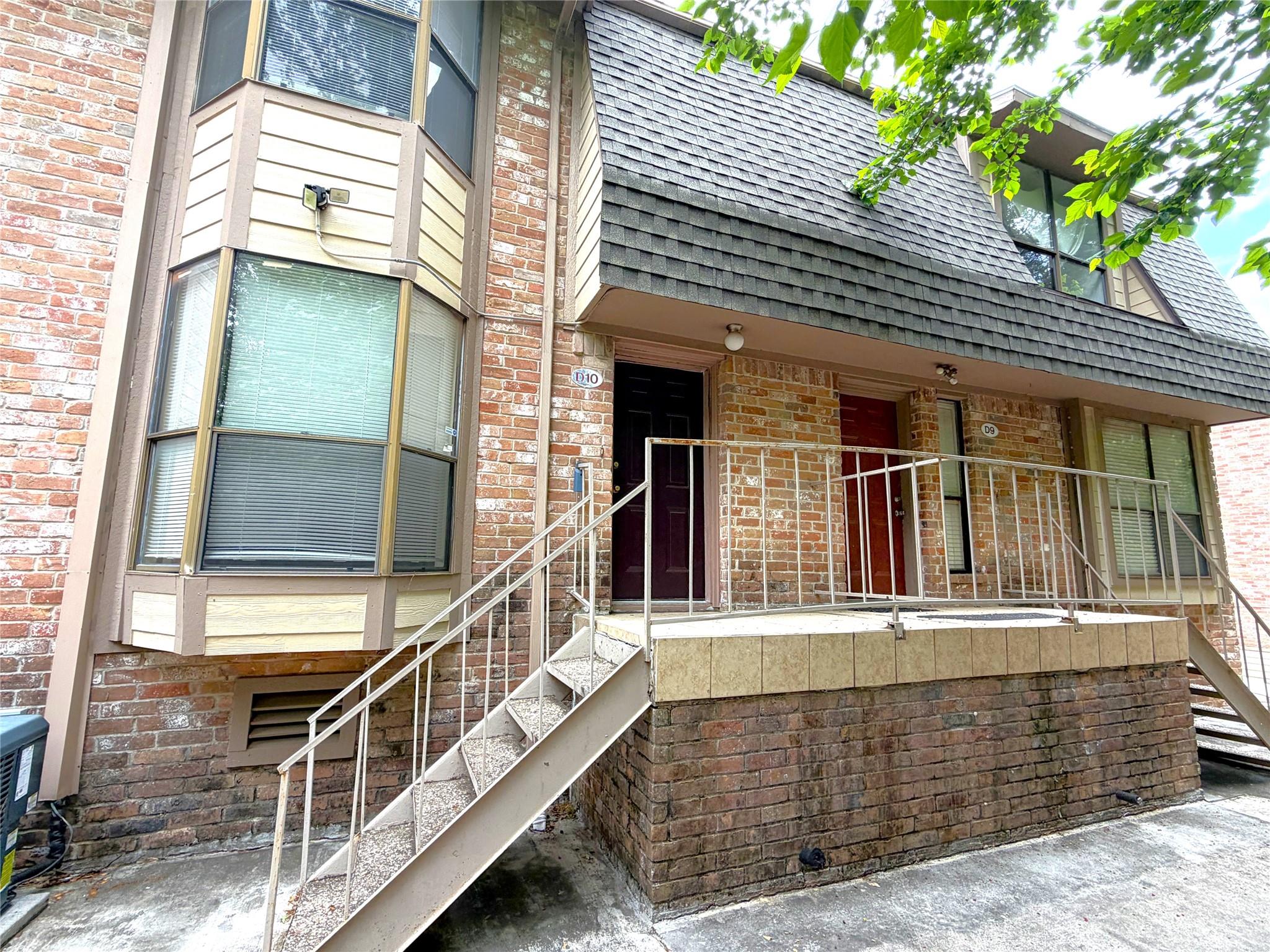 2103 Place Rebecca Lane #D10 — photo