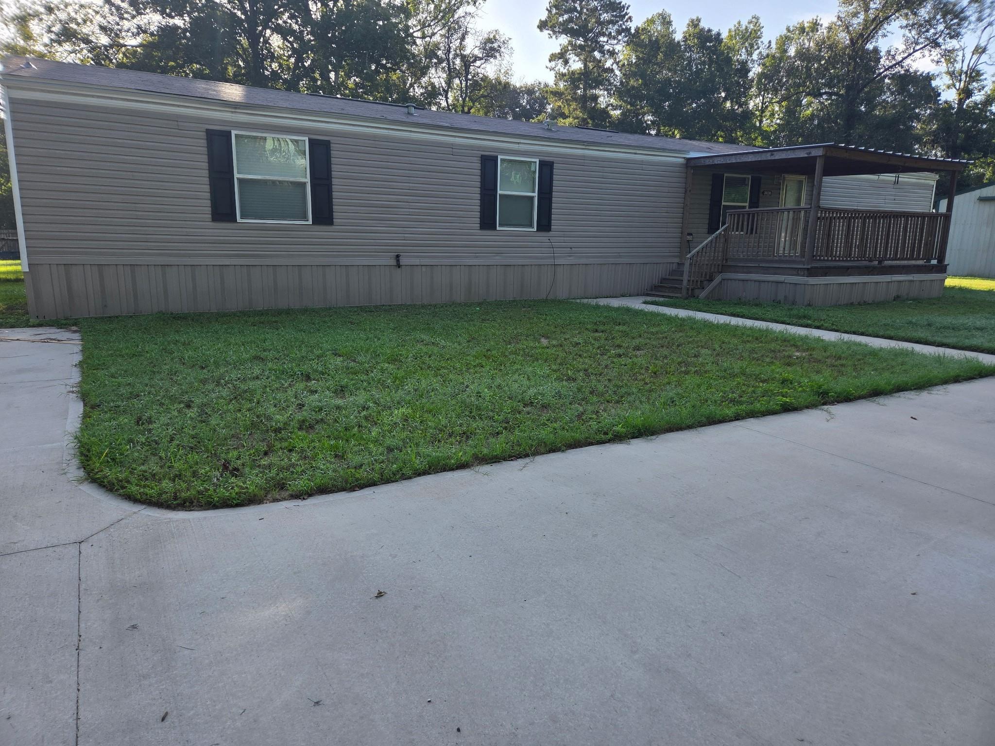 24330 Creekwood Drive — photo