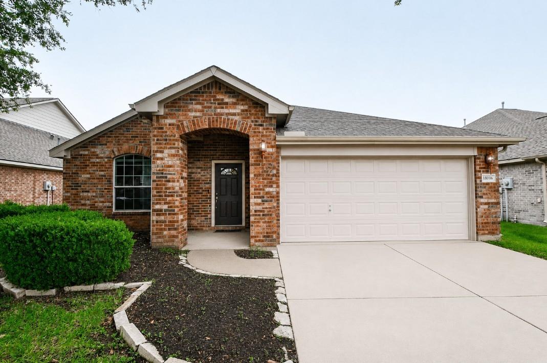 18006 Willow Cliff Lane — photo