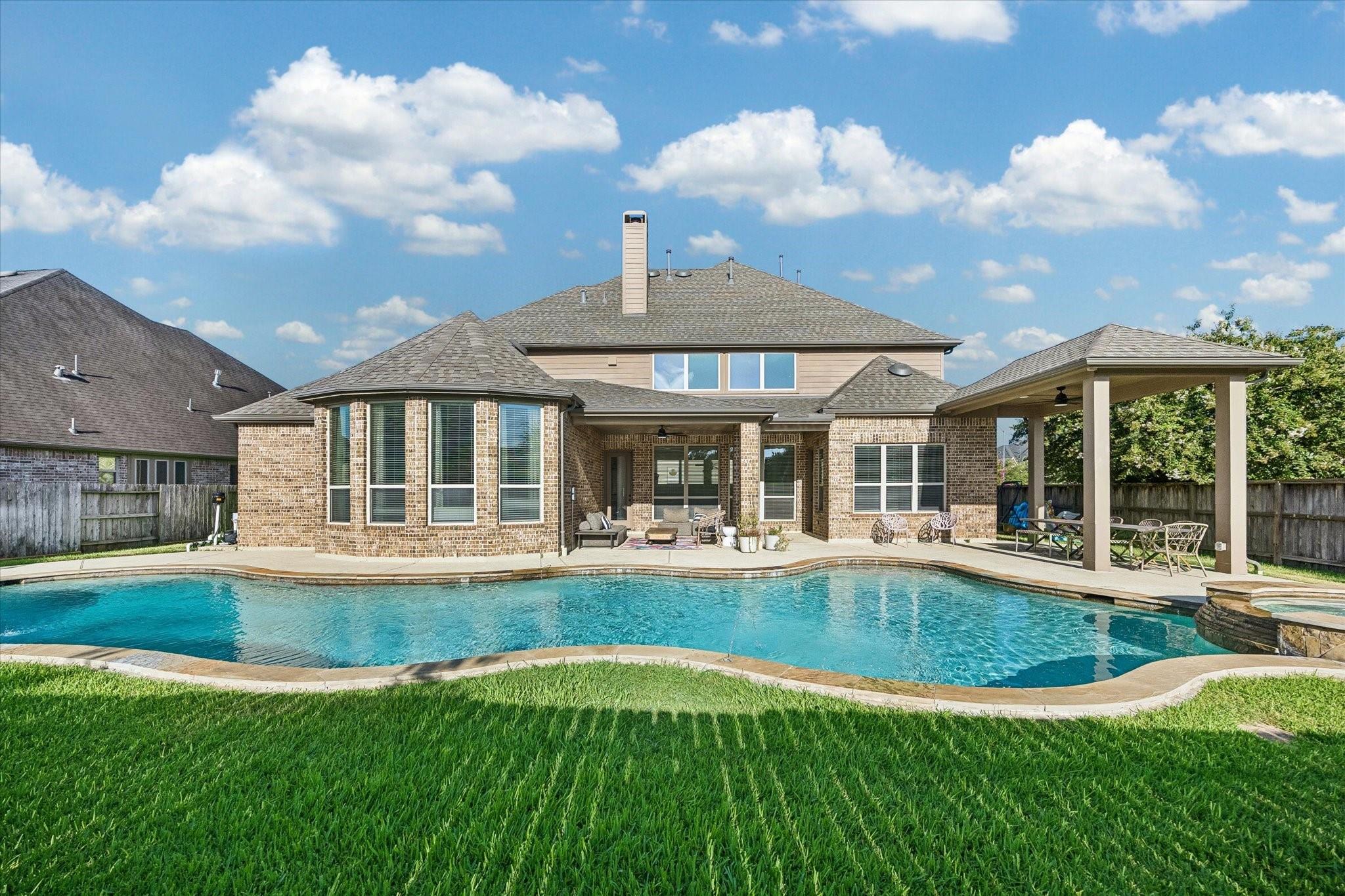 2303 Draycutt Drive — photo