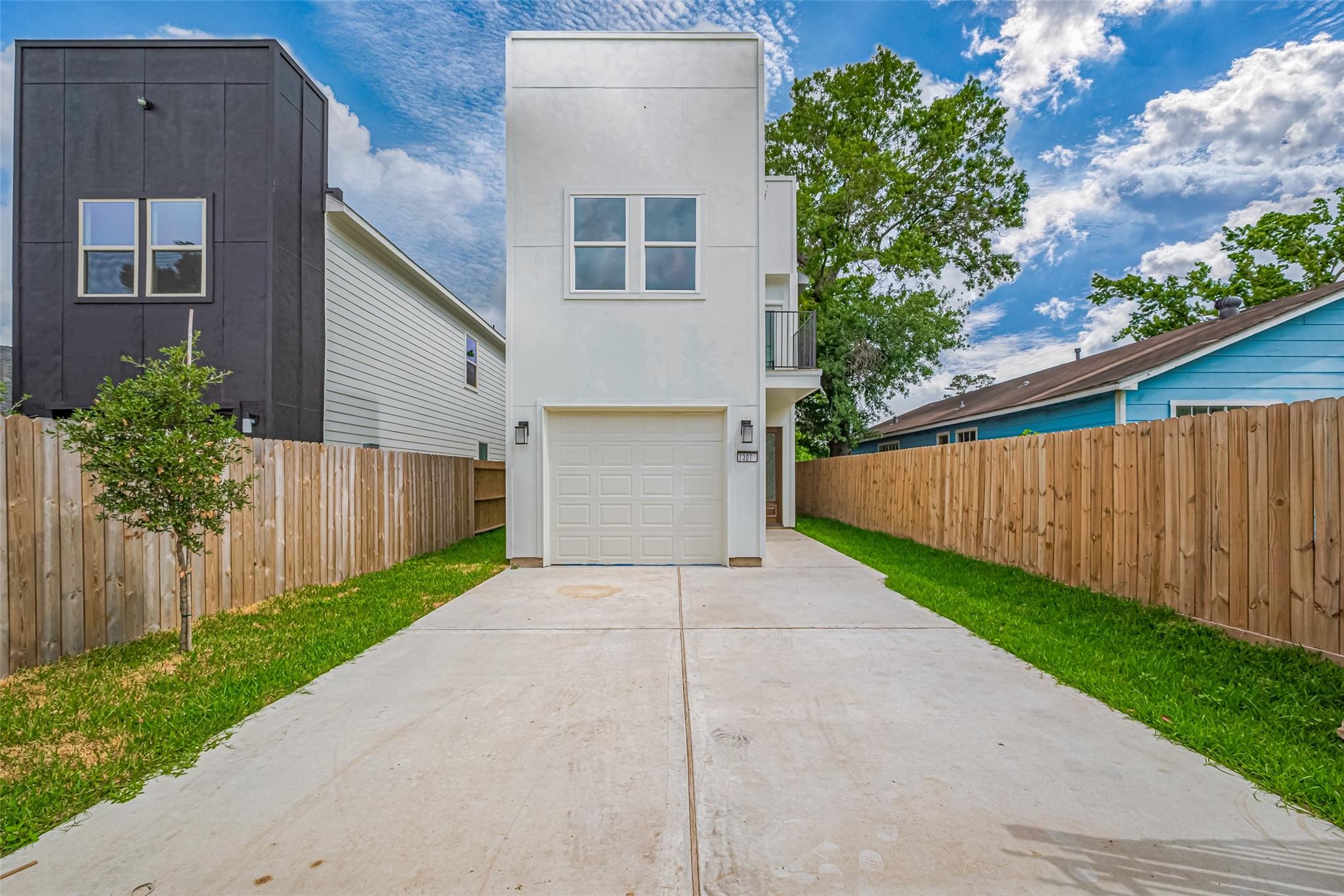 7307 W Knoll Street — photo