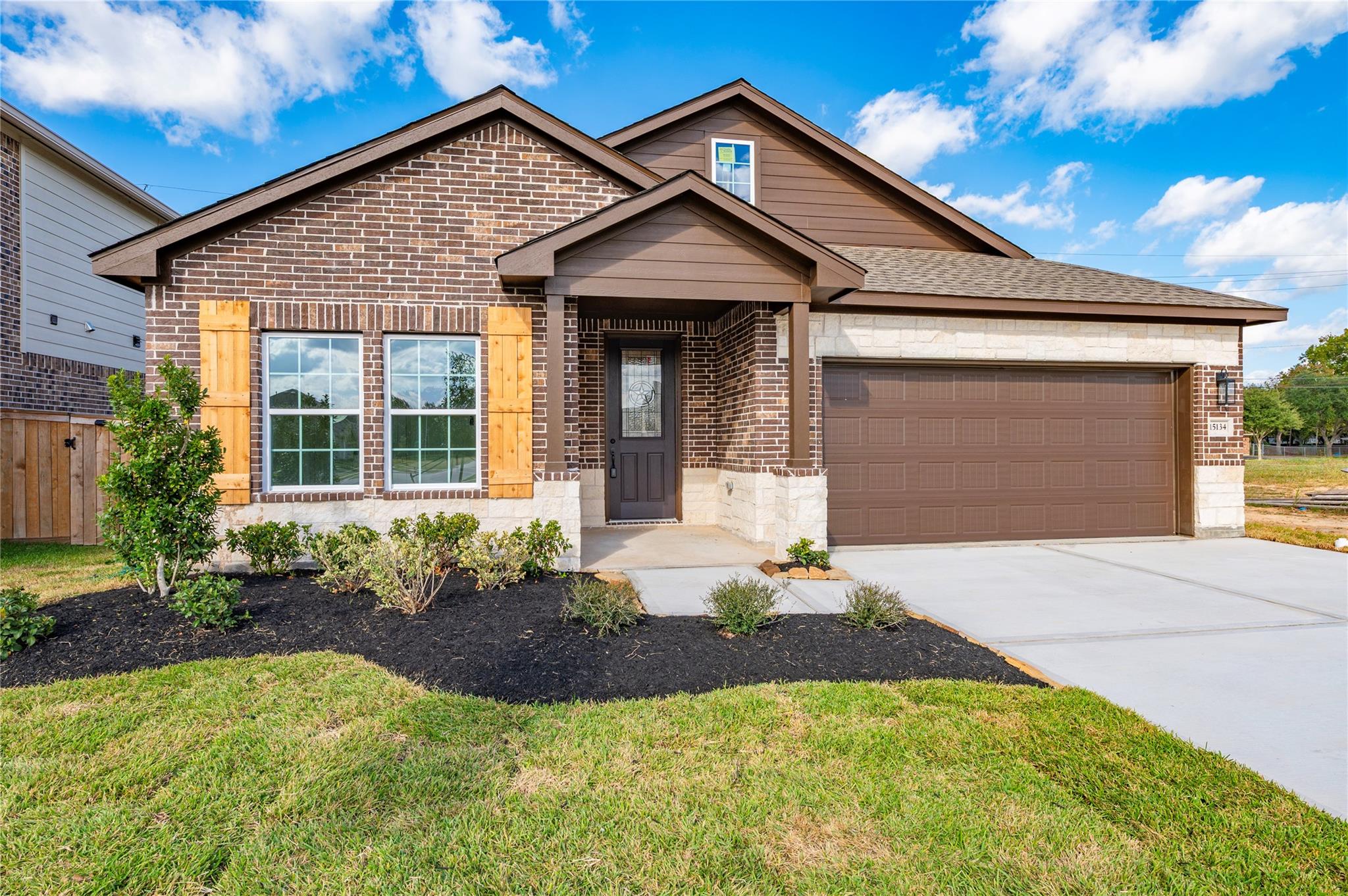 15134 Water Oak Way — photo