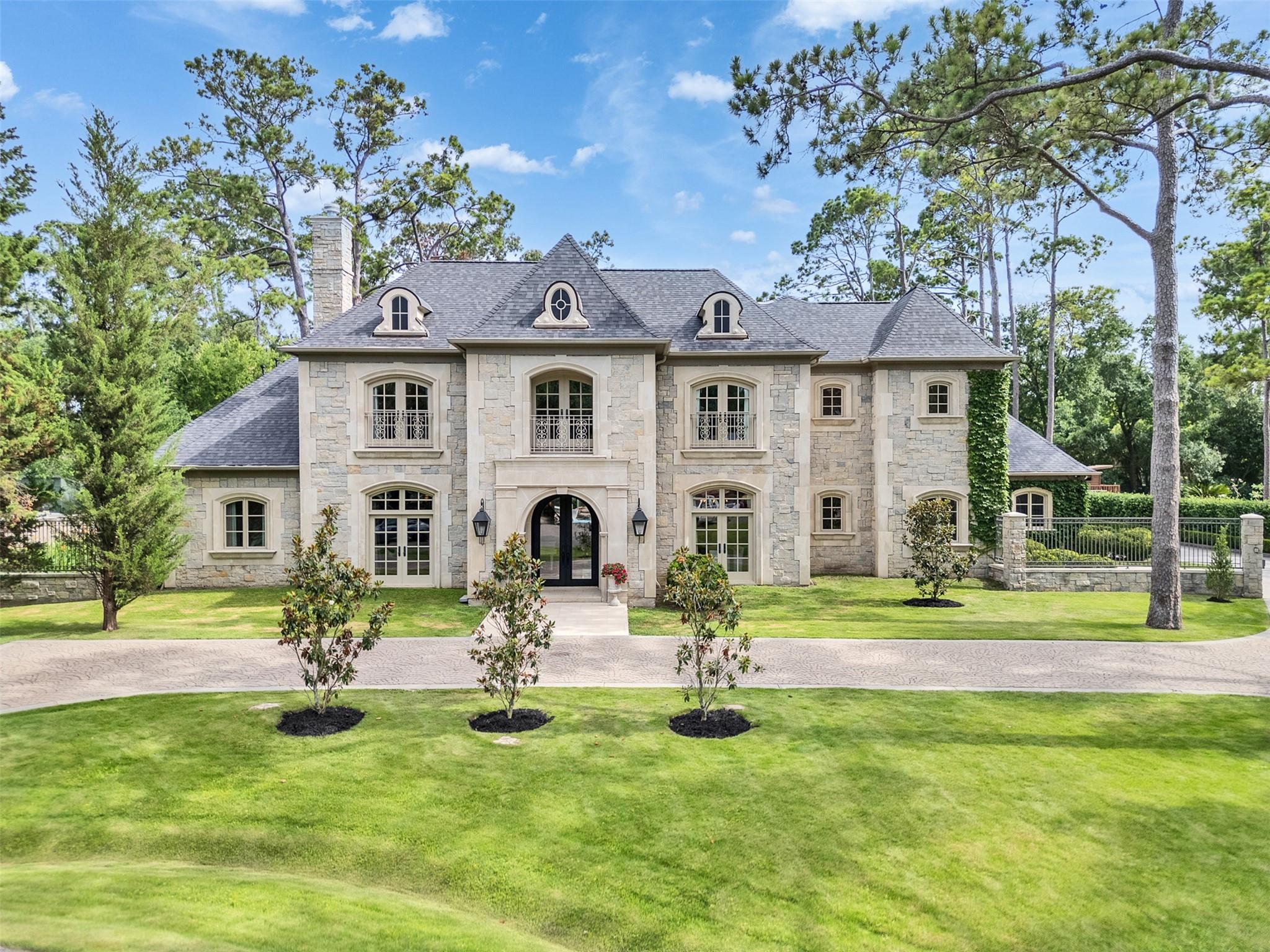 11527 Green Oaks Drive — photo