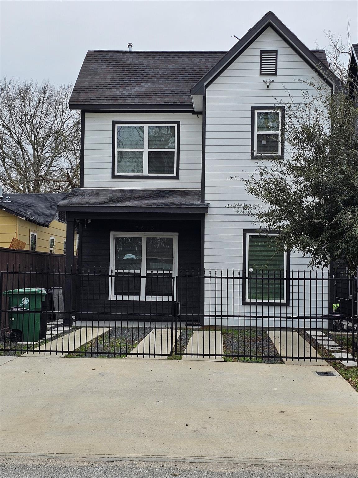 7513 Knox Street — photo
