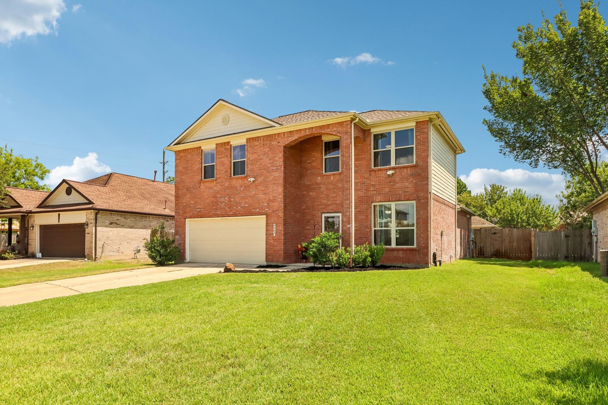 8807 Lacy Willow Court — photo
