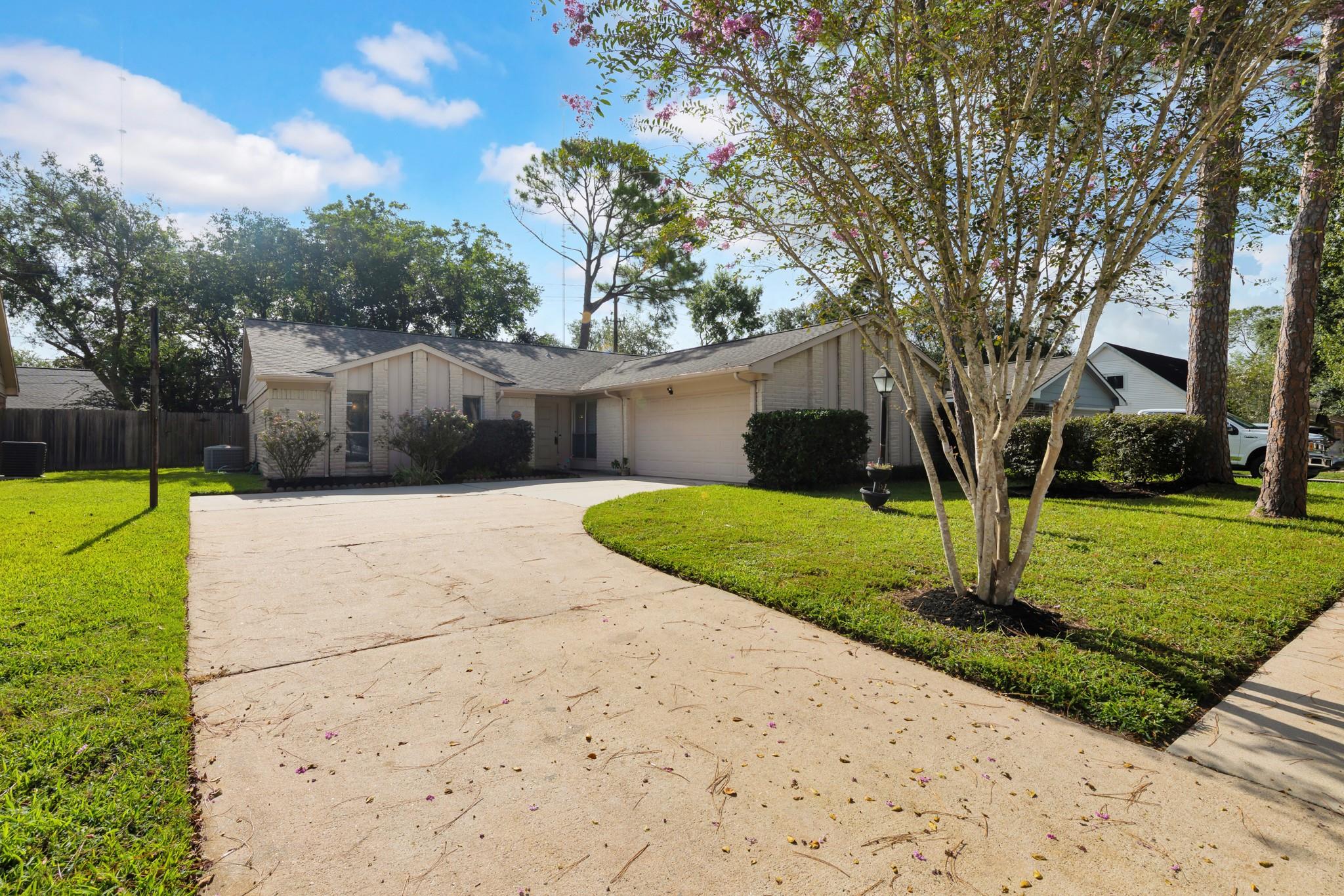 3203 Cherry Creek Drive — photo