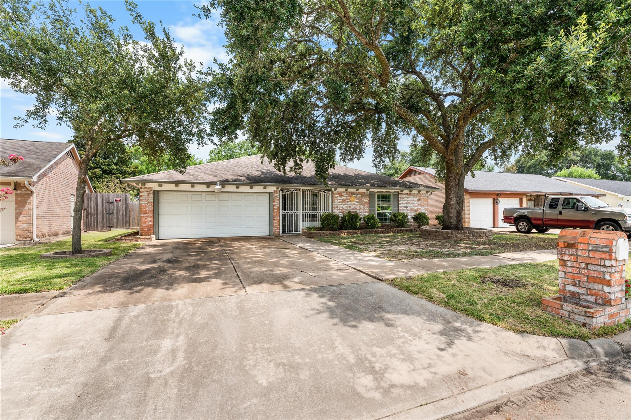 11310 Gladefield Drive — photo