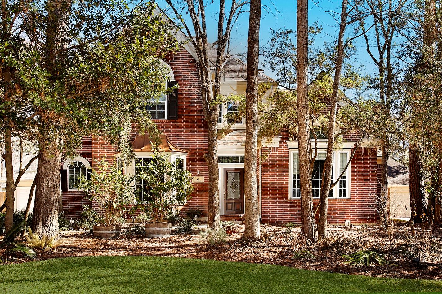 6 Thornbush Place — photo