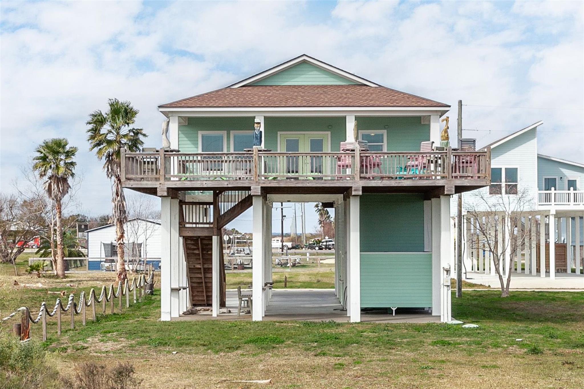 2110 Seahorse Lane — photo